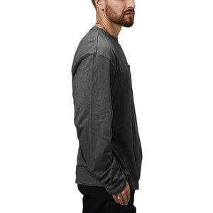 ESSENTIALS POCKET GRAPHIC LONG SLEEVE T-SHIRT