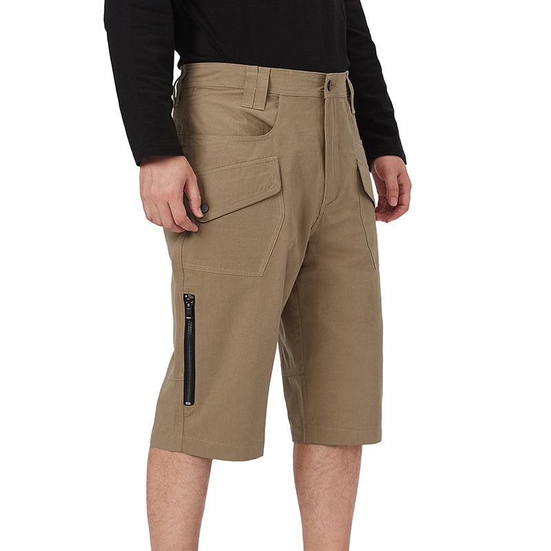 MULTI-POCKET ZIPPER 13'' INSEAM CARGO SHORTS WITH BELT