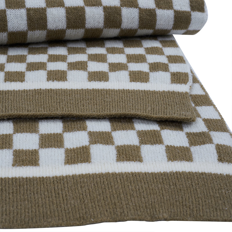 CHECKERED KNIT SCARVES